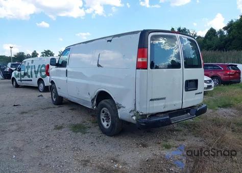 2006 Chevrolet Express Work Van z USA, uszkodzony, nr VIN 1GCGG25V861115393